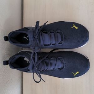 Men's Puma sz 10 brand new condition with tags running shoes